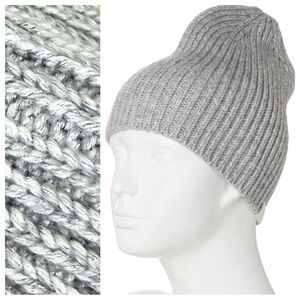 NWT The North Face Womenâs Metallic Knit Beanie Hat